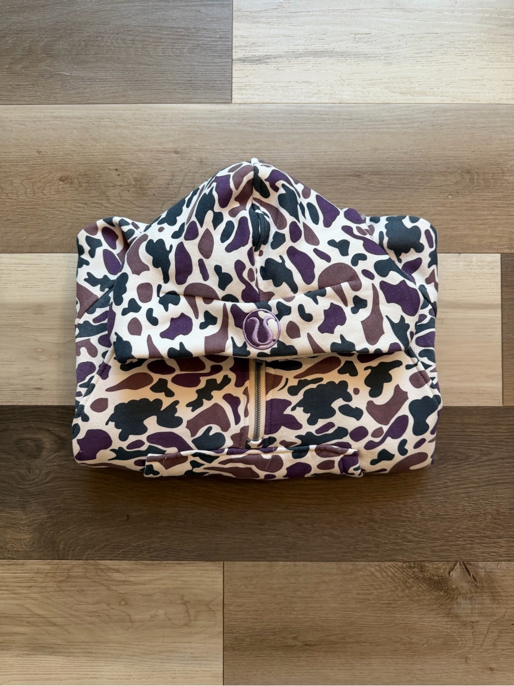 NWT Lululemon Cropped Zip Scuba Camo Purple & Cream Front Pocket & Thumb Hole
